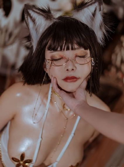 欧美色欧美亚洲另类少妇街射_4KBD在线观看