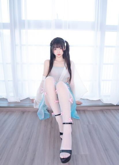 网约样貌清秀性感的气质美女啪啪_BD英语在线播放观看